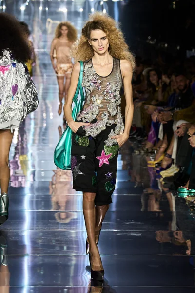 Look 8